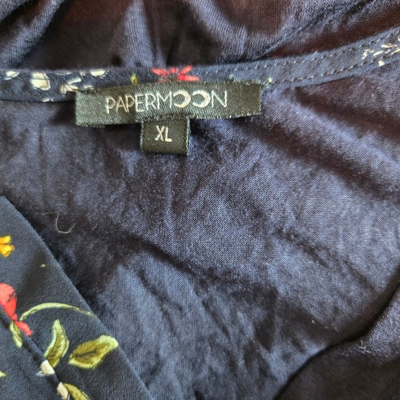 Papermoon Womens Blouse Navy Blue XL Floral Mixed Media Split V-Neck Cap Sleeve - Picture 5 of 7